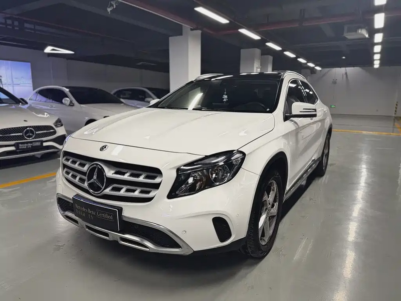 Mercedes-Benz GLA-Class