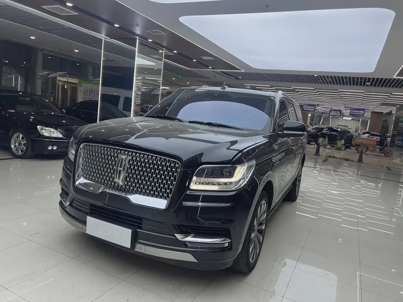 Lincoln Navigator