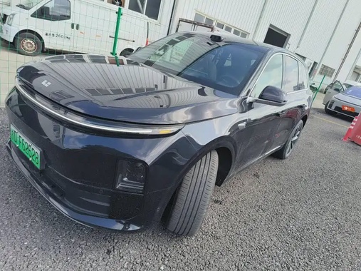 Li Auto L6 2025