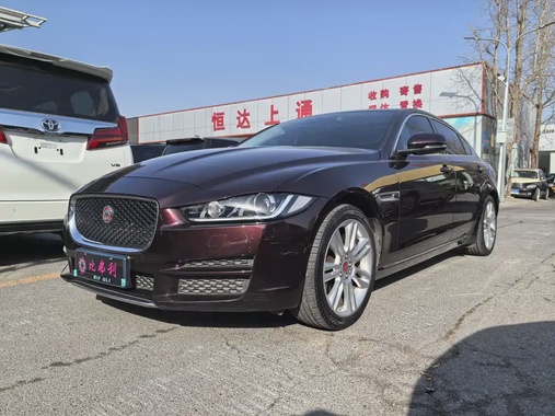Jaguar XE 2018