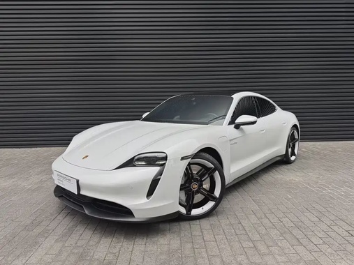 Porsche Taycan 2021