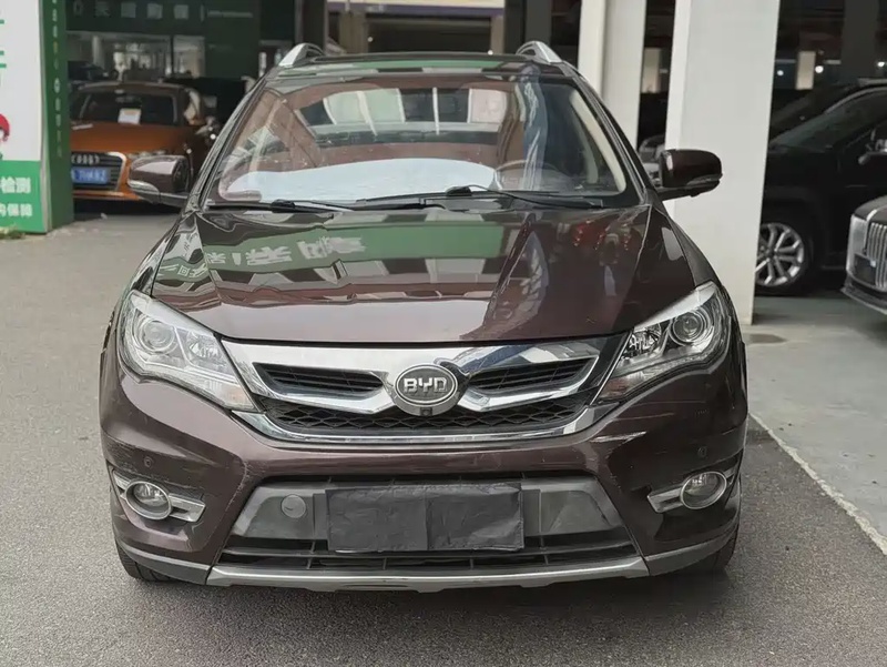 BYD S7