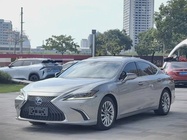 Lexus ES 2019