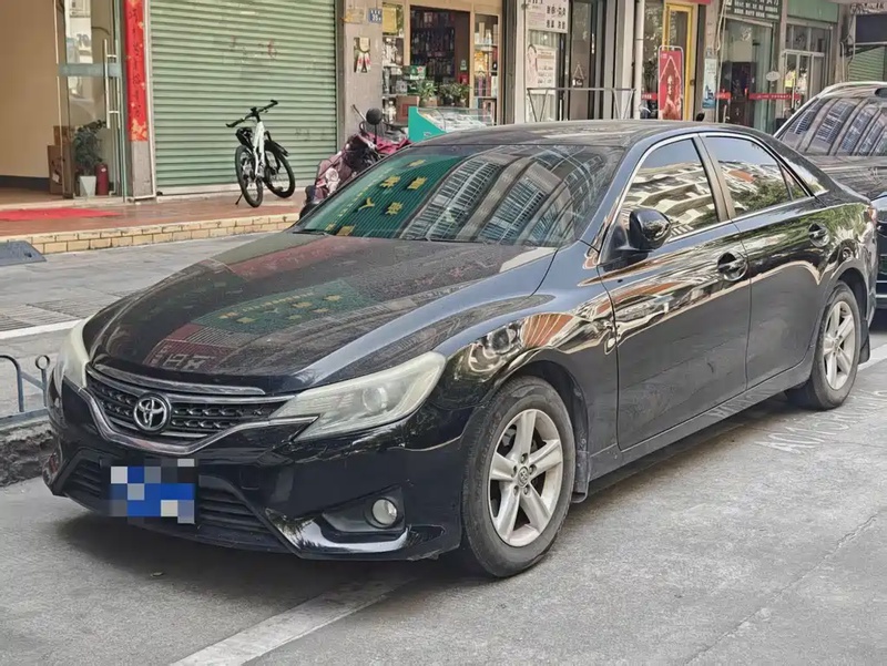 Toyota Reiz