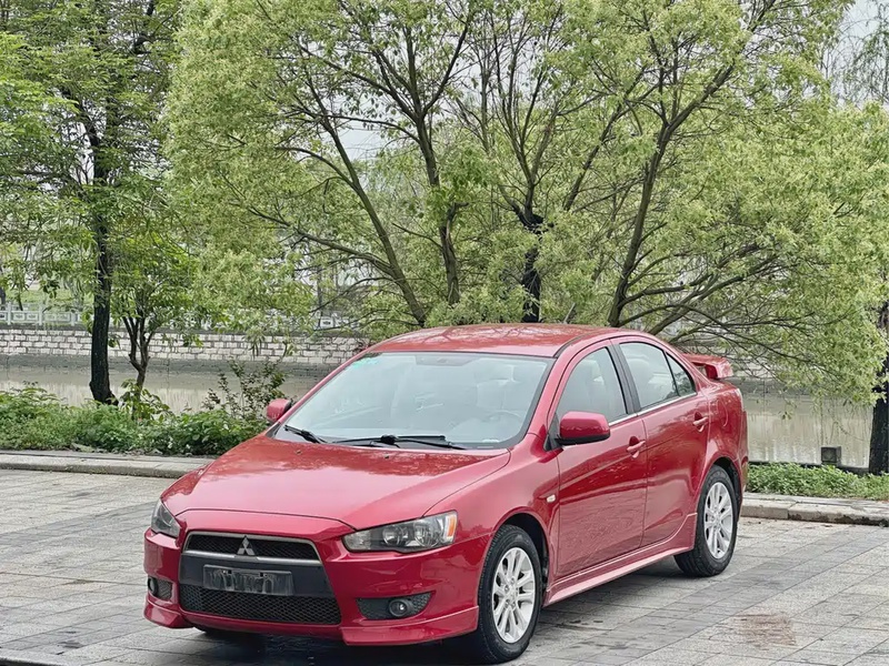 Mitsubishi Lancer