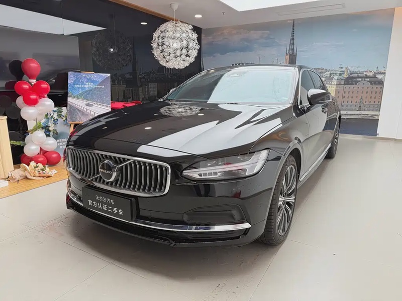 Volvo S90