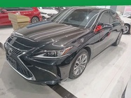 Lexus ES 2022