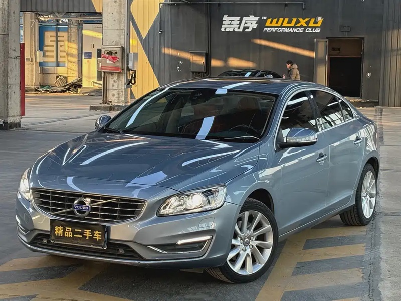 Volvo S60