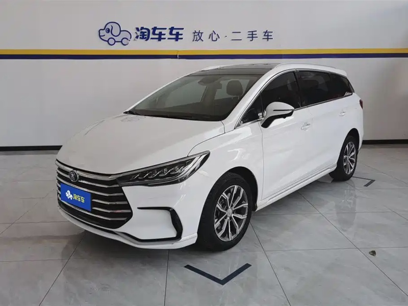 BYD MAX