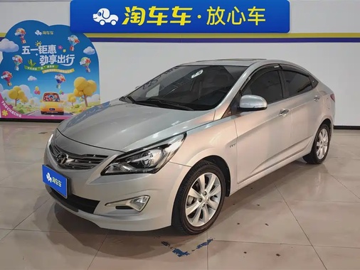 Hyundai Verna 2015