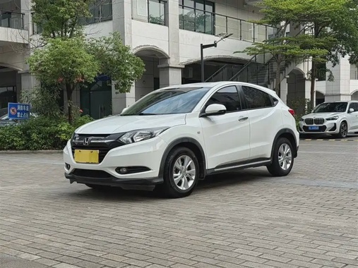 Honda Vezel 2016