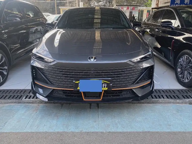 Changan UNI-V