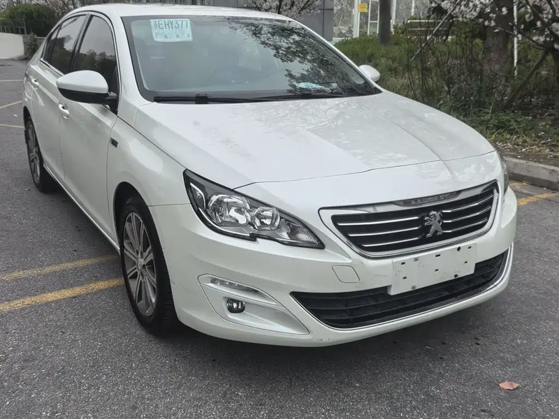 Peugeot 408