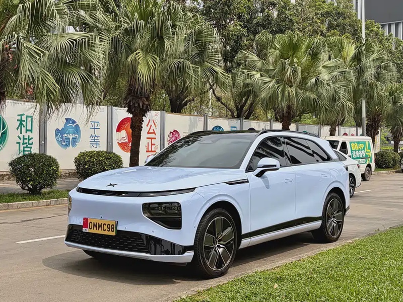XPeng G9