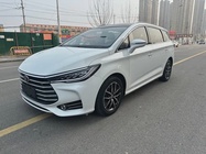 BYD MAX 2018