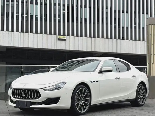 Maserati Ghibli 2021
