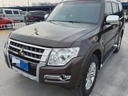 Mitsubishi Pajero 2020