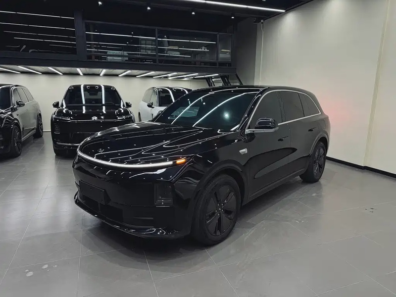 Li Auto L6