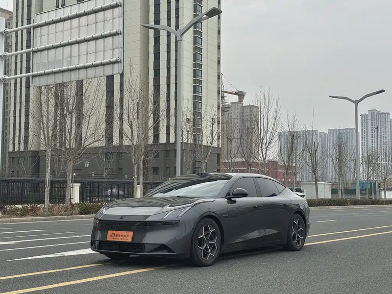 Lynk & Co Z10