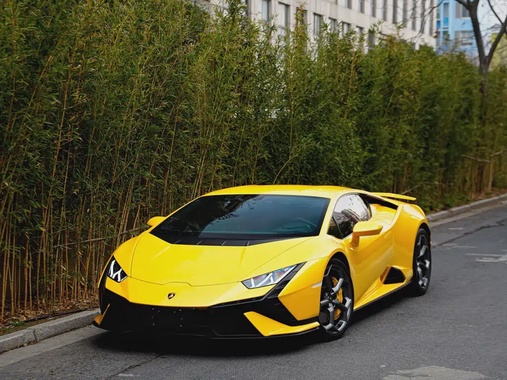 Lamborghini Huracan 2024