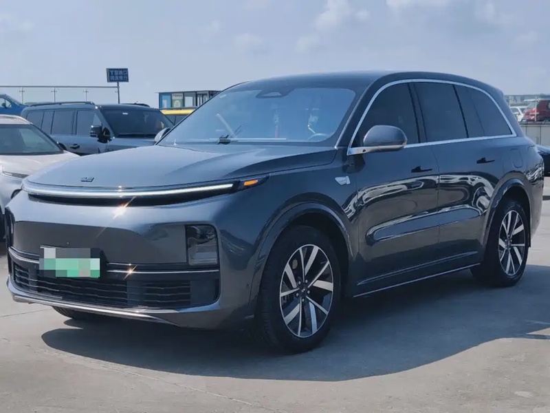 Li Auto L8