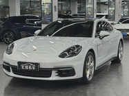 Porsche Panamera 2021