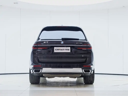BMW X7 2025