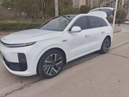 Li Auto L6 2025