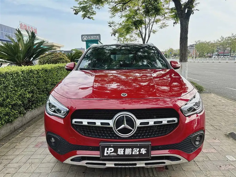 Mercedes-Benz GLA-Class