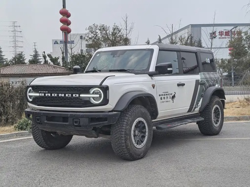 Ford Bronco 2024