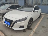 Nissan Teana 2022