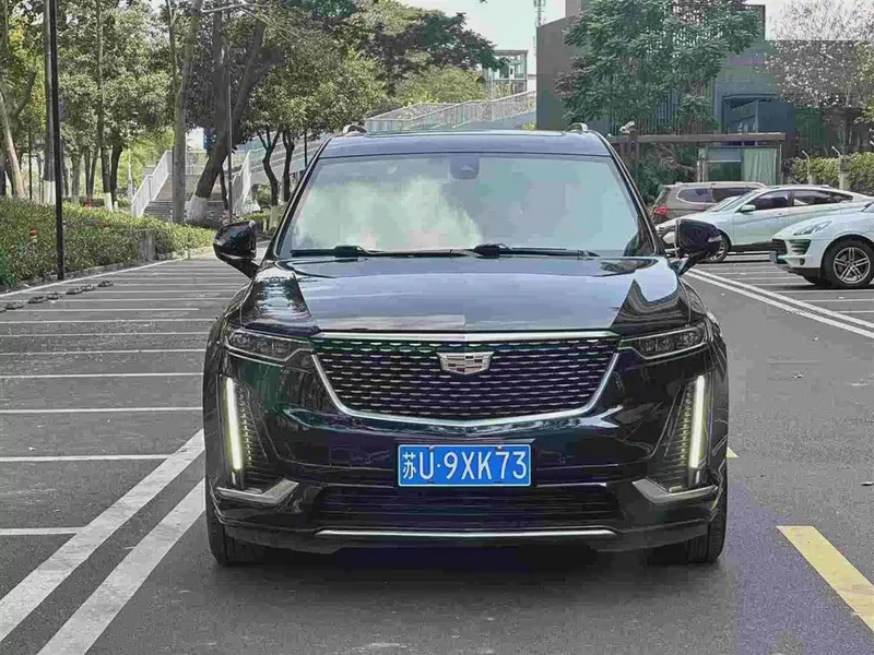 Cadillac XT6