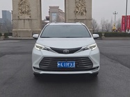 Toyota Sienna 2025