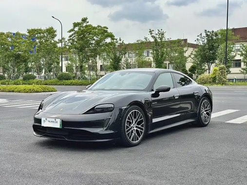 Porsche Taycan 2021