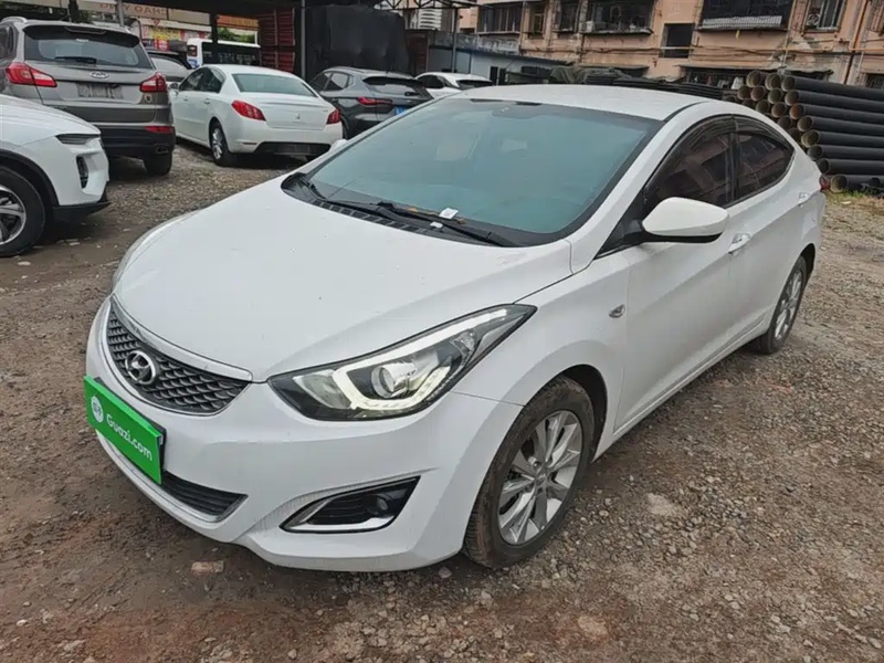 Hyundai Elantra
