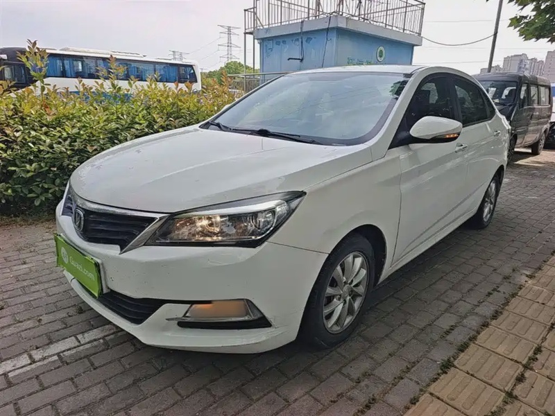 Changan V7
