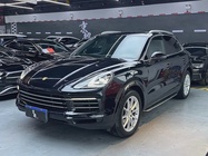 Porsche Cayenne 2022