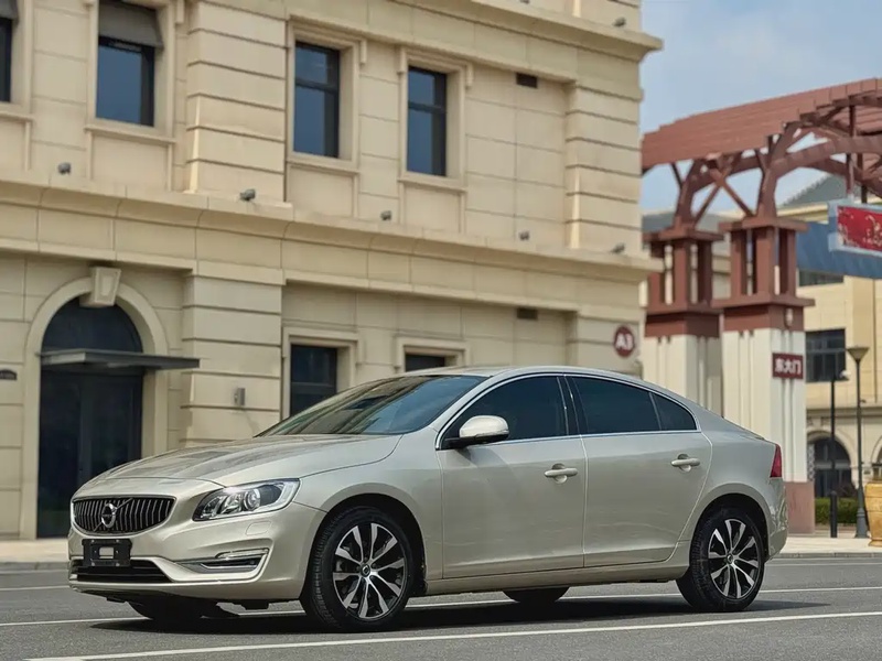Volvo S60