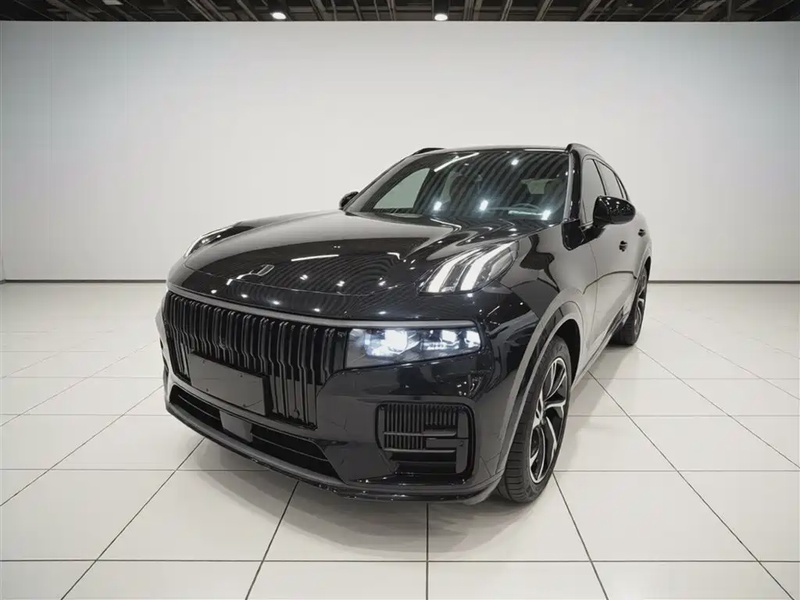 Lynk & Co 09