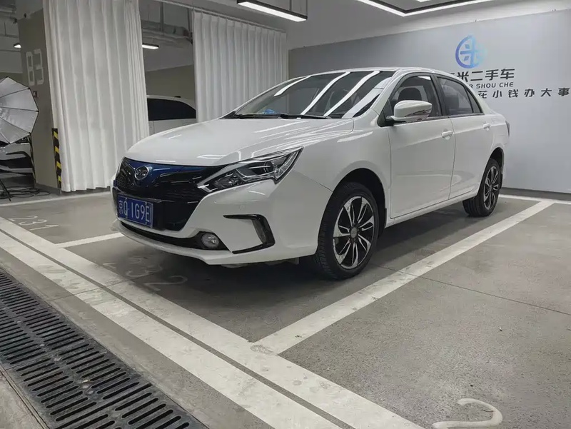BYD Qin