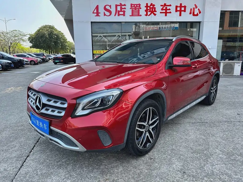 Mercedes-Benz GLA-Class