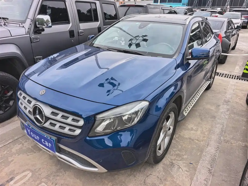 Mercedes-Benz GLA-Class