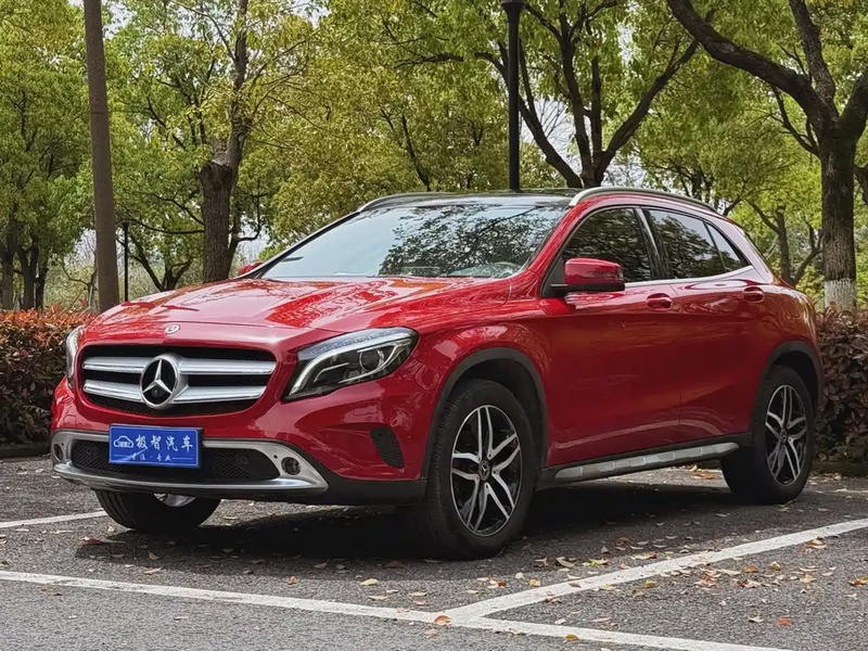 Mercedes-Benz GLA-Class