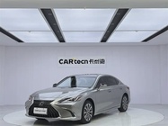 Lexus ES 2022