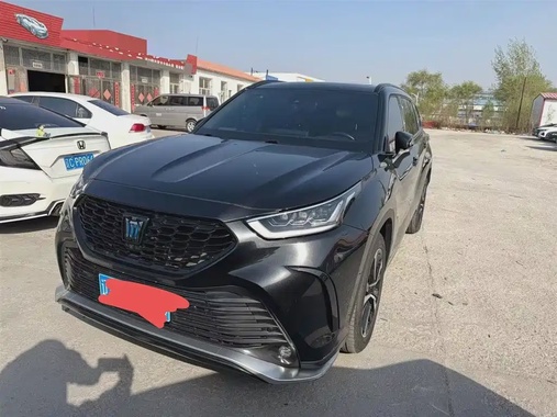 Toyota Crown Kluger 2022