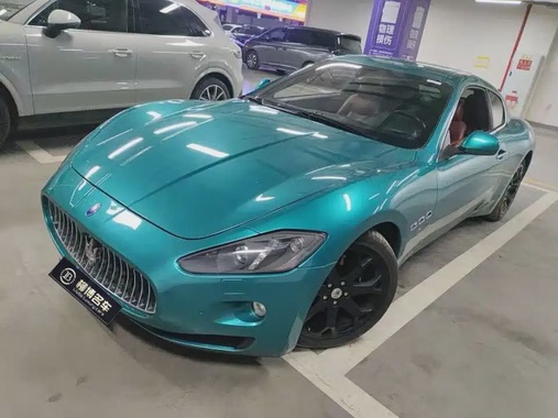 Maserati GranTurismo 2015