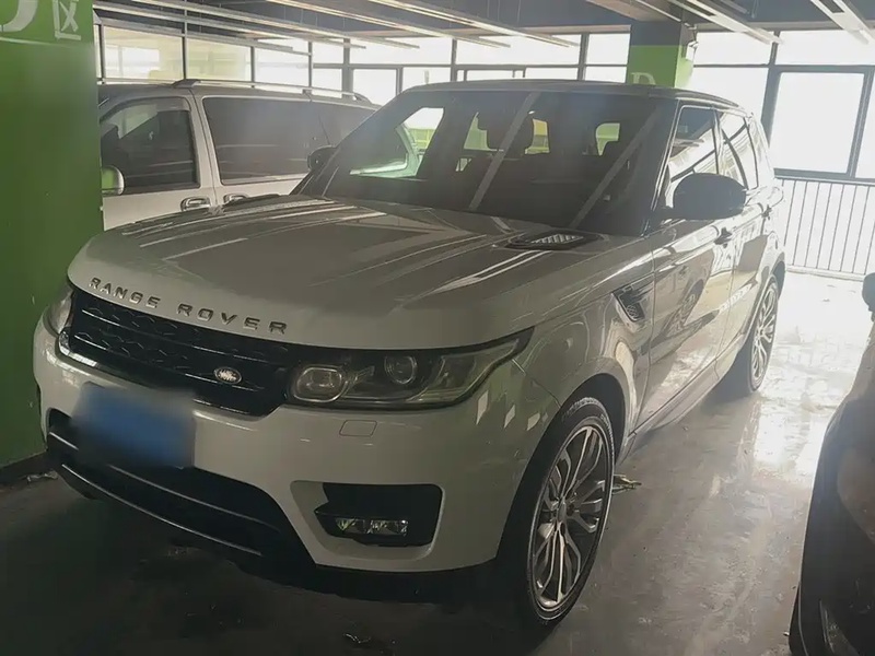 Land Rover Sport