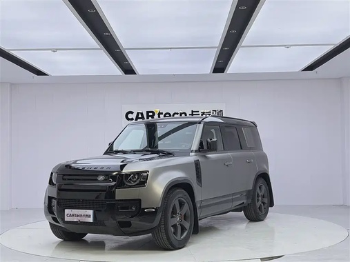 Land Rover Defender 2024