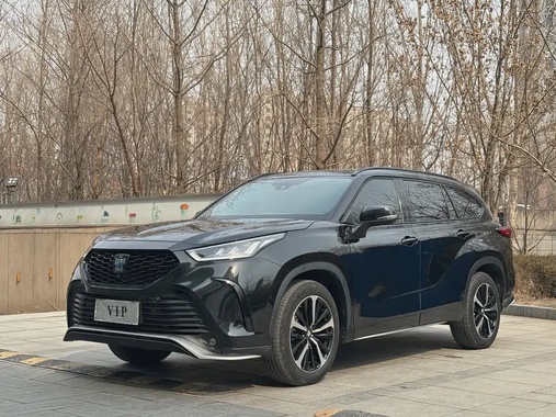 Toyota Crown Kluger 2022