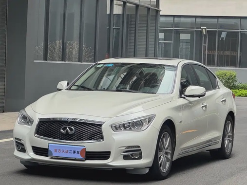 Infiniti Q50 2015
